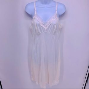 Vintage St.Mark Slip Womens Size M
